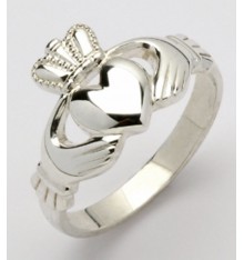 Ladies Handcrafted Silver Claddagh Ring